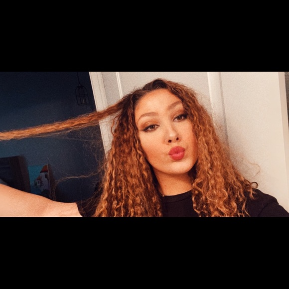 Meet your Posher, Jade - Picture 1 of 1